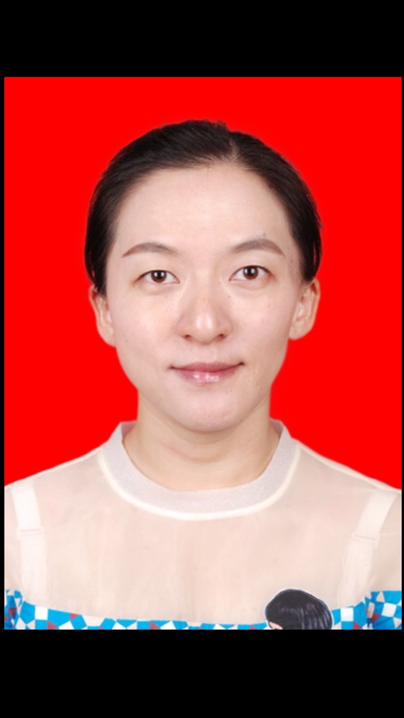 黄薇