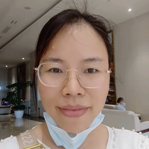 梁东霞