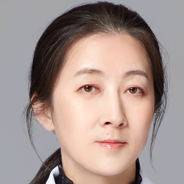 李力
