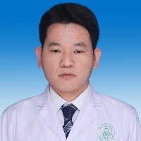丘冠东