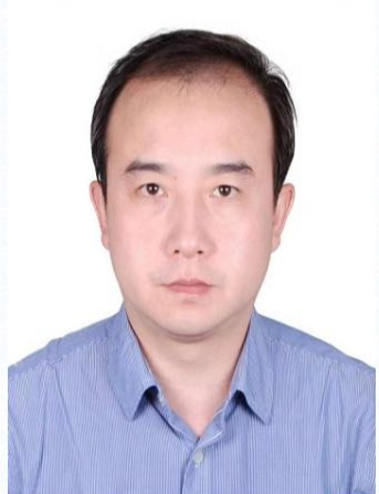 李建荣