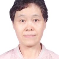 严群