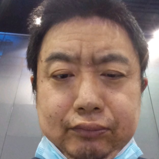 贾宏伦