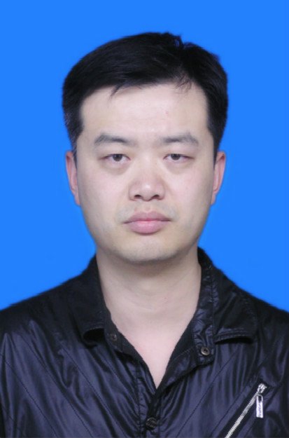 贾卓鹏