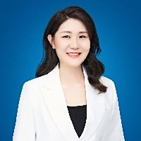 王雅芬