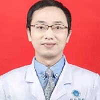 李伟