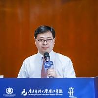罗斌