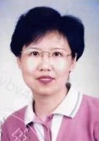 王新月