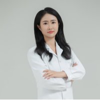 范英英
