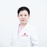 余滢滢