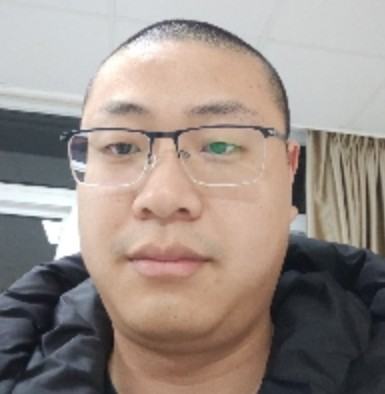 李玉龙