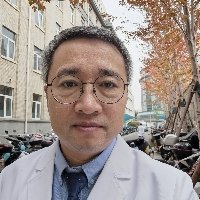吕建华