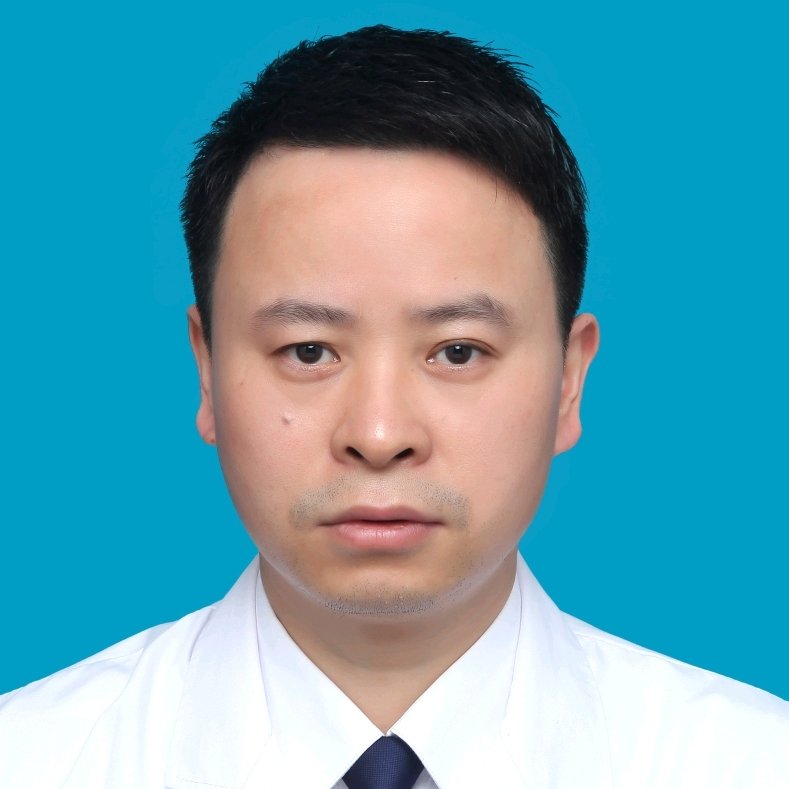 罗伟