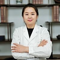 邱晶