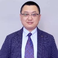 高安亮