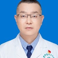 侯雷