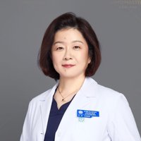 王彤