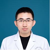 李伟