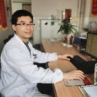 李英健