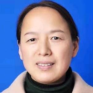 李玲