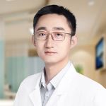 李伟