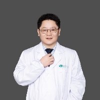 王康