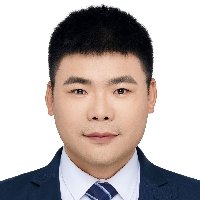 由一