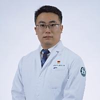 崔效楠