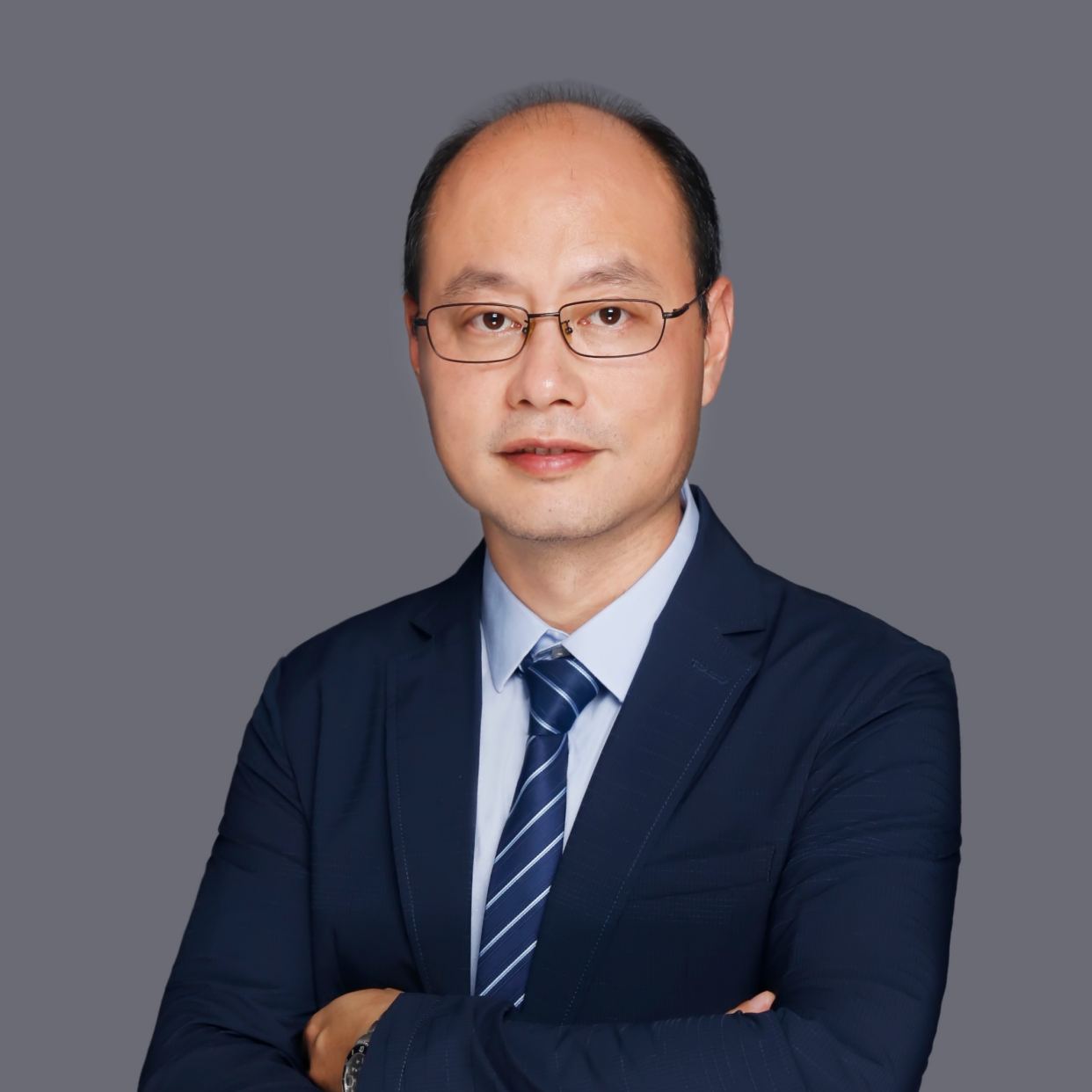 陈华