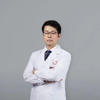何军医生