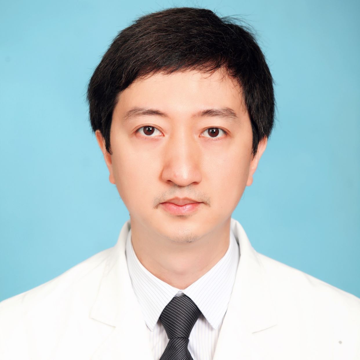 钟文昭医生