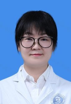张馨月
