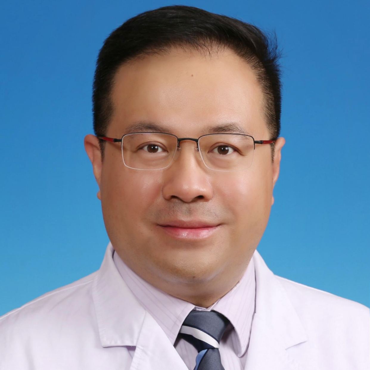 杨昆
