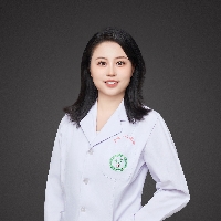 14岁少女为何白天漏尿，晚上遗尿？
