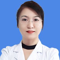 李侠
