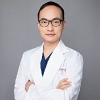 李伟