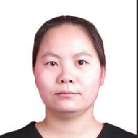 李英英