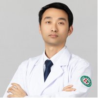 何平