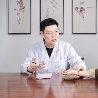 刘华