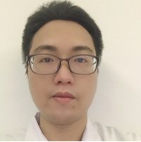 邱海新