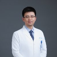 闫鹏医生