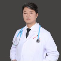 李龙