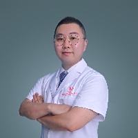 丘晨
