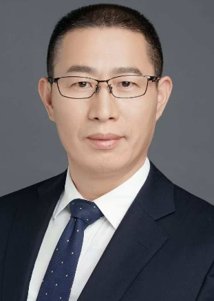 屈留新