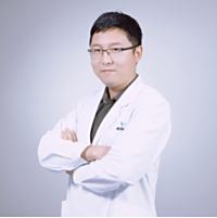 李凡